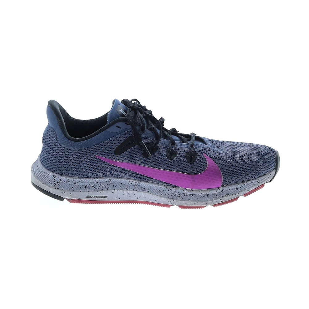 Nike Quest 2 Mesh Low Top Running Shoes.
